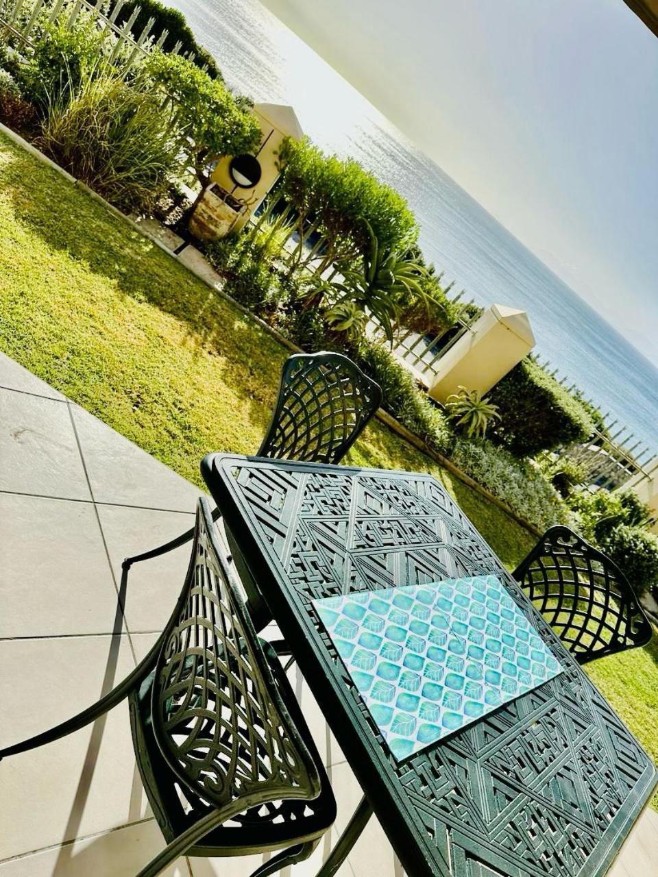 The View At Whale Cove De Kelders Apartment Екстериор снимка
